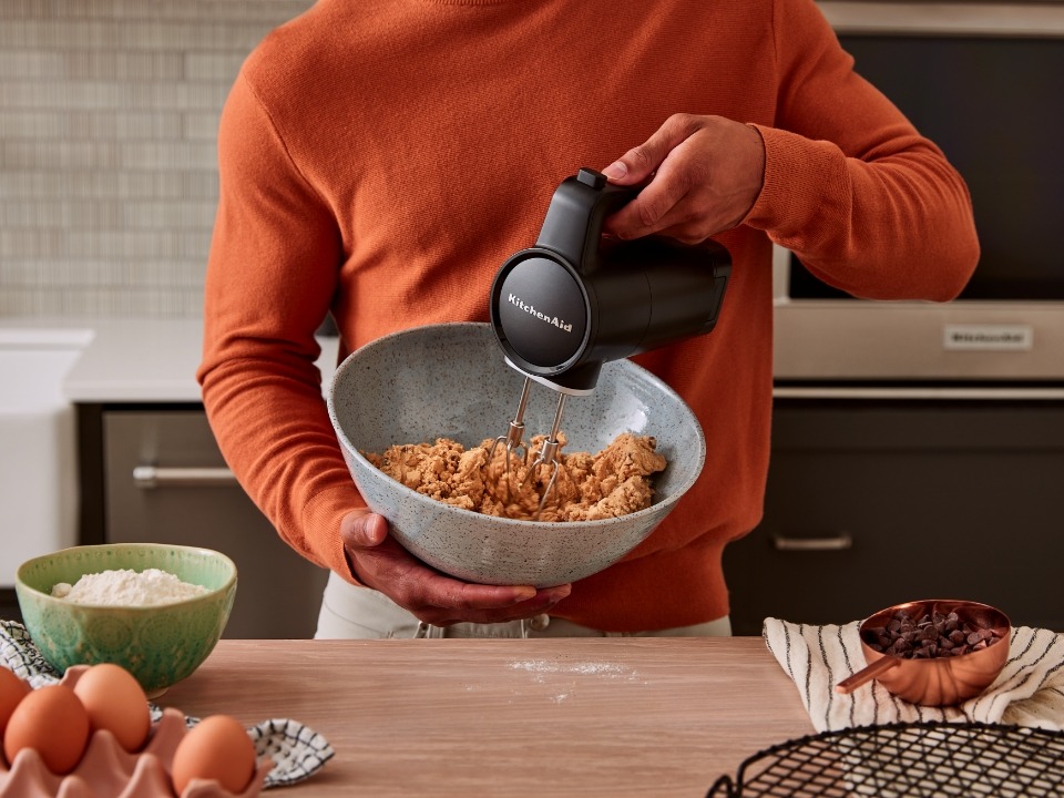 Mastering Your Bakes: The Ultimate Guide to the Hand Mixer for Baking