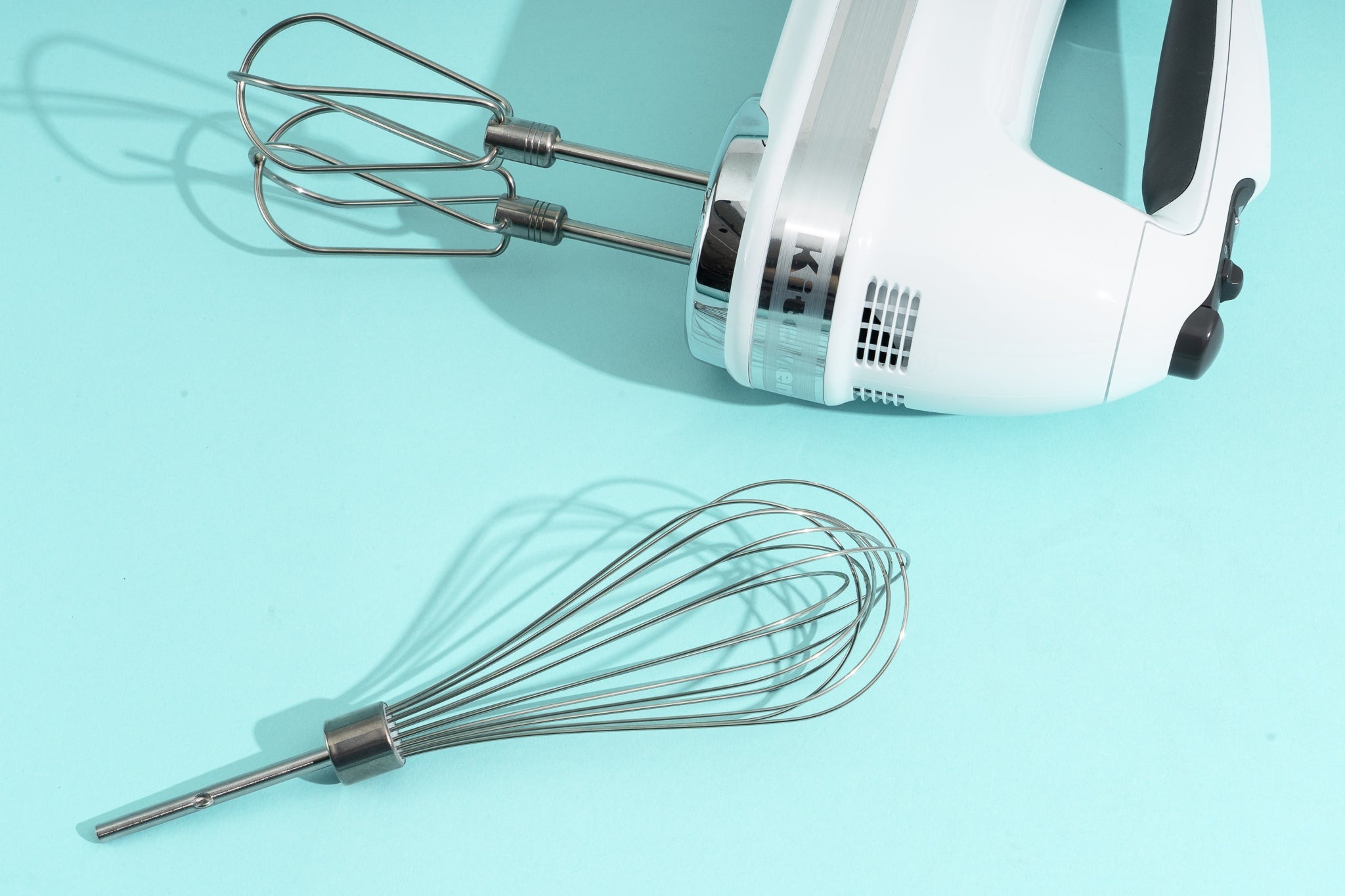 Unleash Your Inner Baker: A Deep Dive into the KitchenAid Cordless 7-Speed Hand Mixer KHMB732